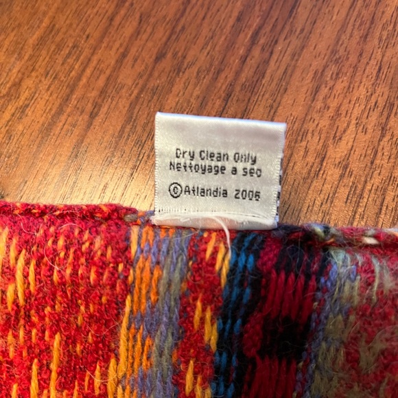 Colorful Geometric Pattern Sweater - Picture 5 of 10